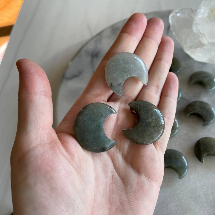 Pebble House - Wholesale Spiritual Stone/Crystal - Labradorite Moon (Crystals & Stones)2