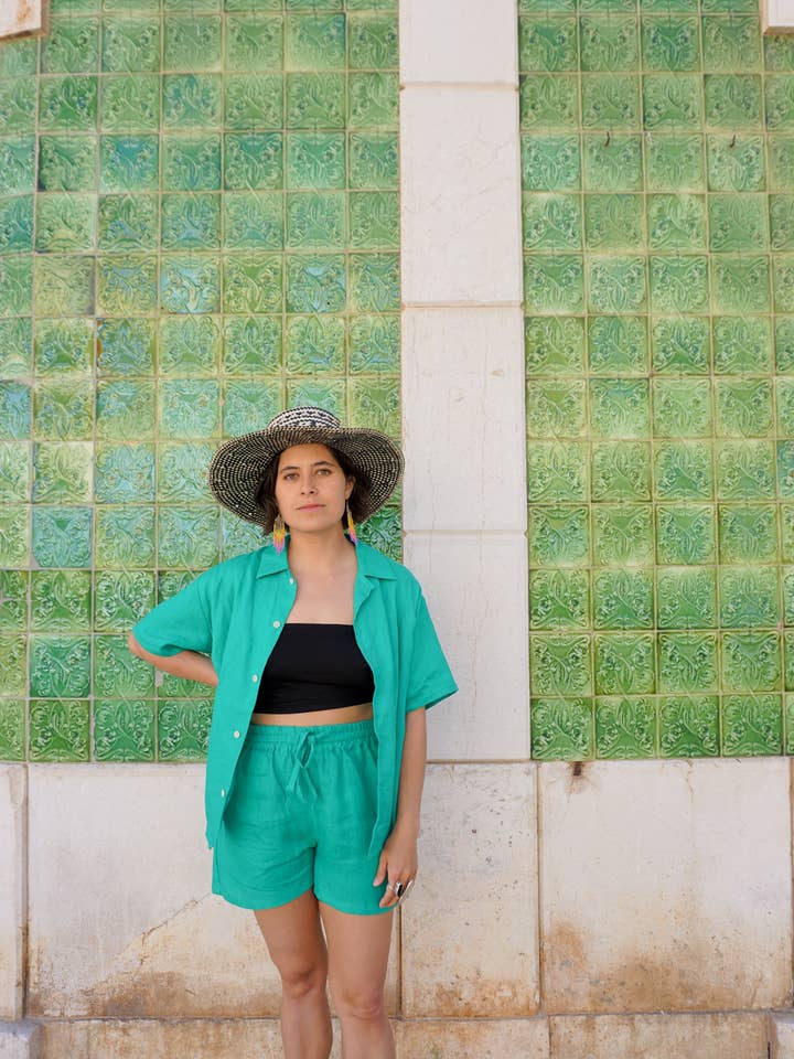 by kvp - Wholesale Button Down Shirt - Women's - Gilroy Shirt in Emerald City2