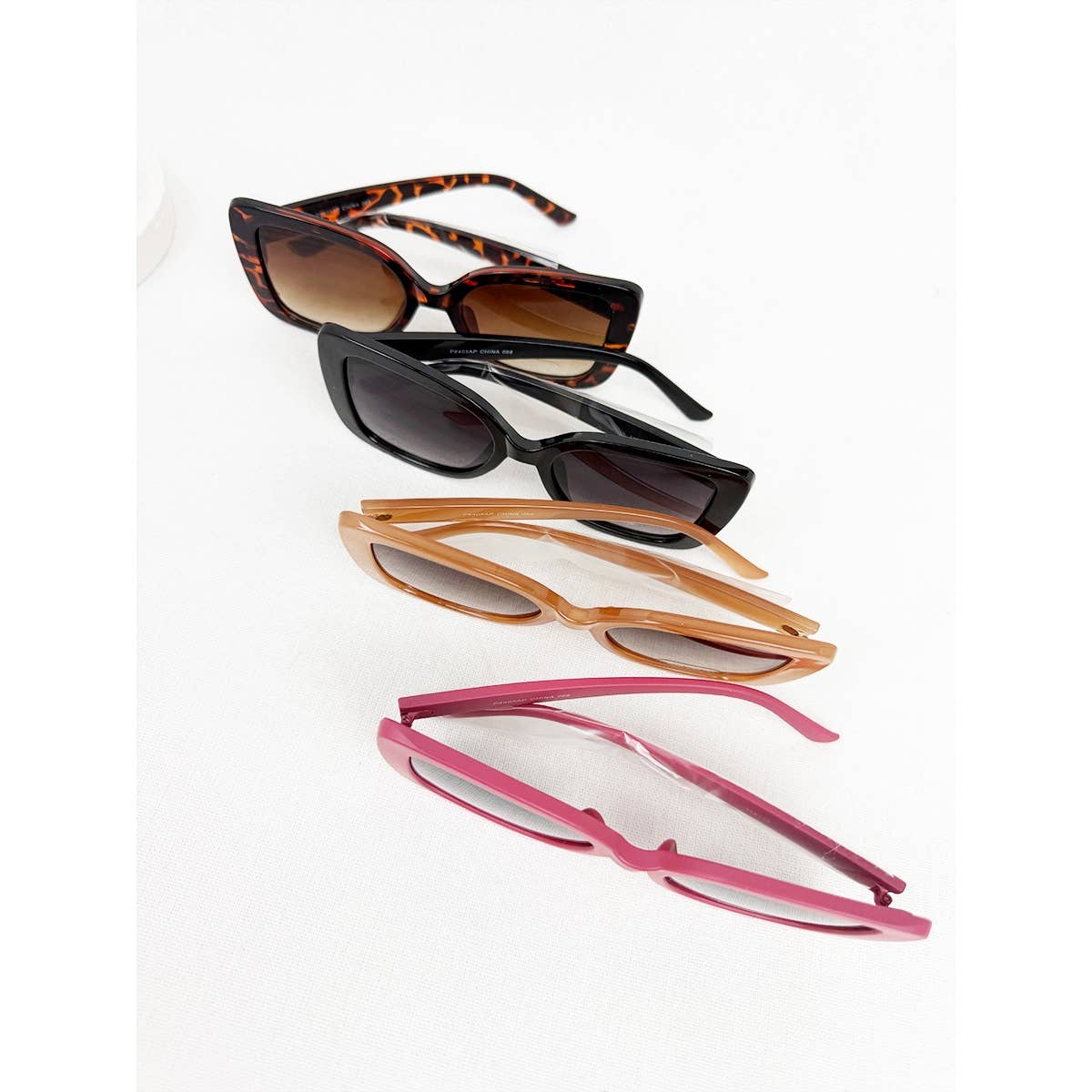 MIX COLOR Cecilia Fashion Shades Sunglasses for wholesale on Faire6