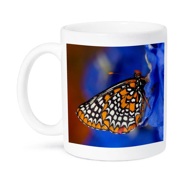 3dRose, Colorata Farfalla a Scacchi di Baltimora, Euphydryas phaeton 01, Tazza per la vendita all'ingrosso da parte di 3dRose