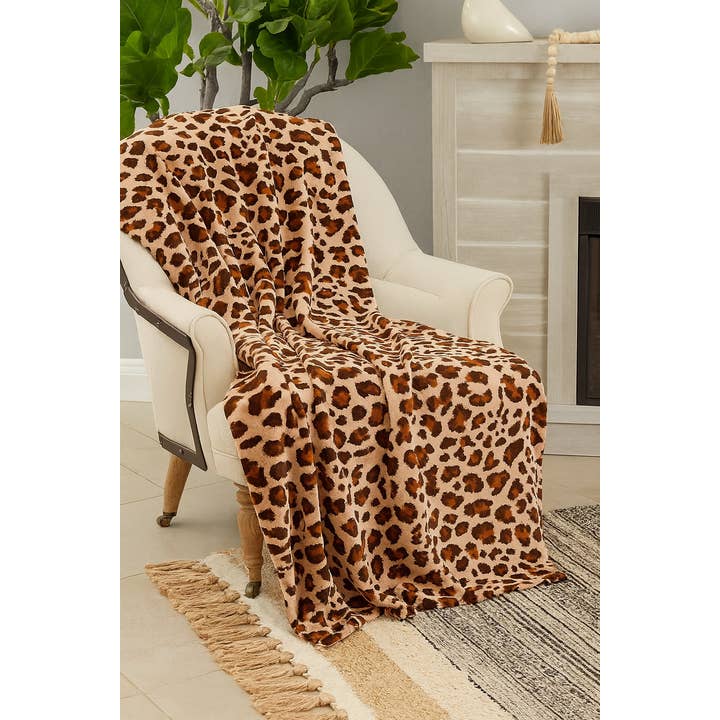 Cheetah Warm Cozy Fleece Throw Blanket for wholesale by Fennco Styles