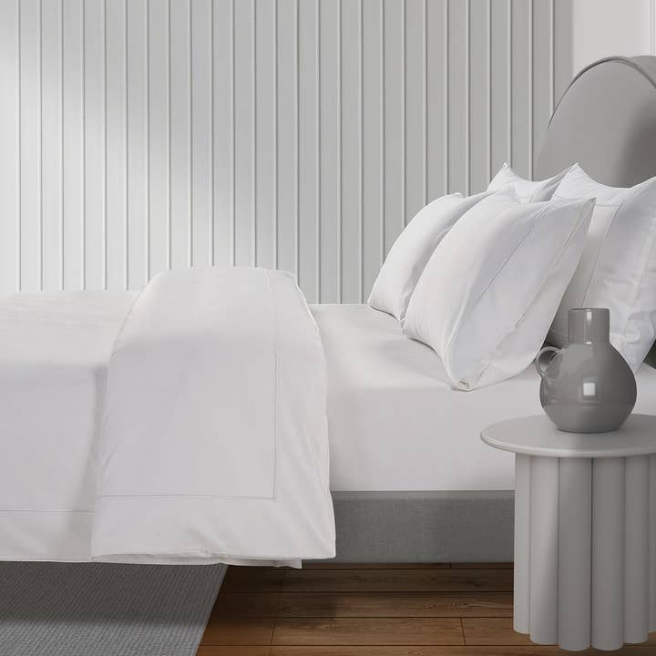 800 Thread Count Egyptian Cotton Cedarhurst LUXE Bedding Set - Brilliant White for wholesale on Faire