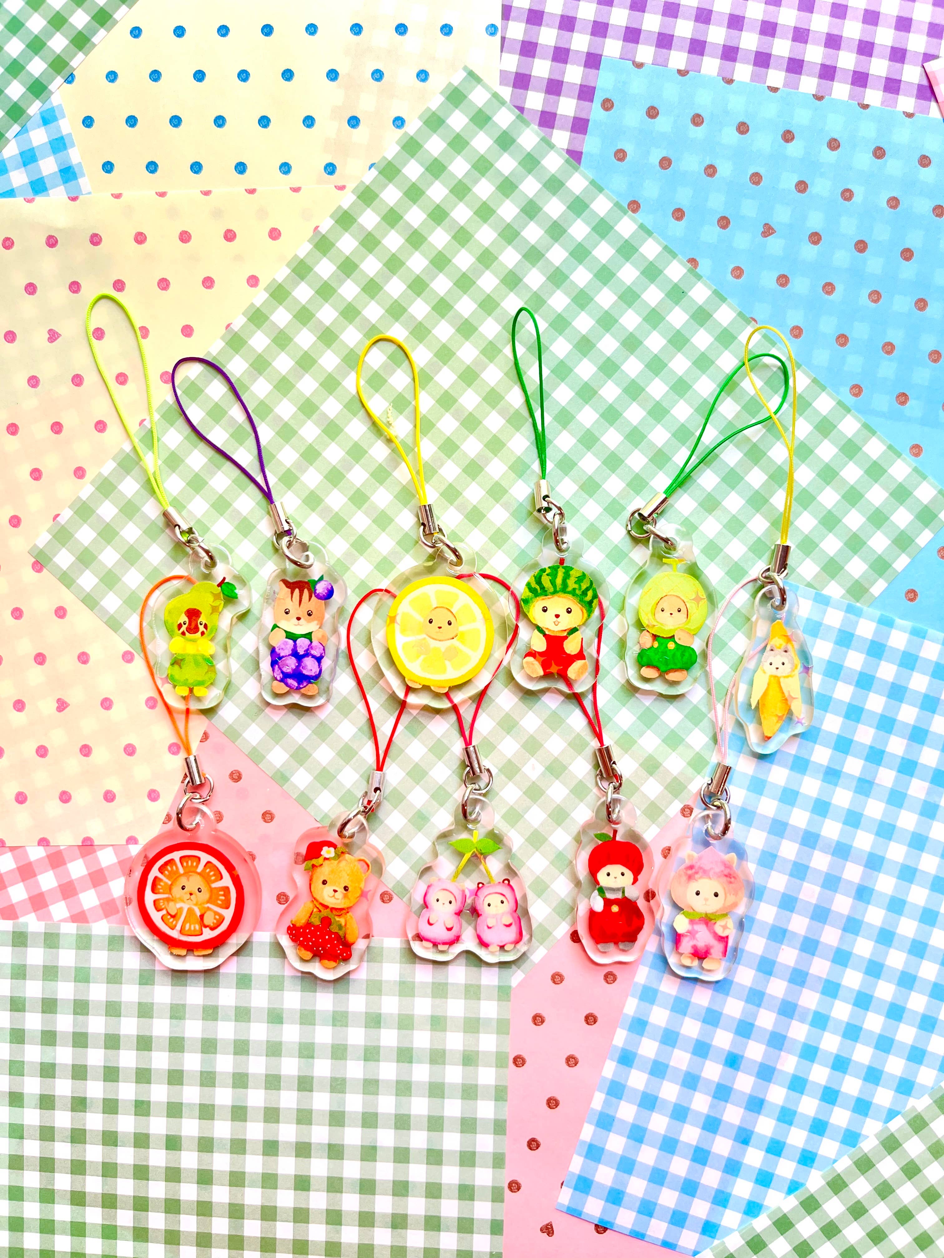 Ichigo Mart - Wholesale Keychain - Unisex - Fruity Calico Critter Charm Blind Bags, Surprise Keychains1