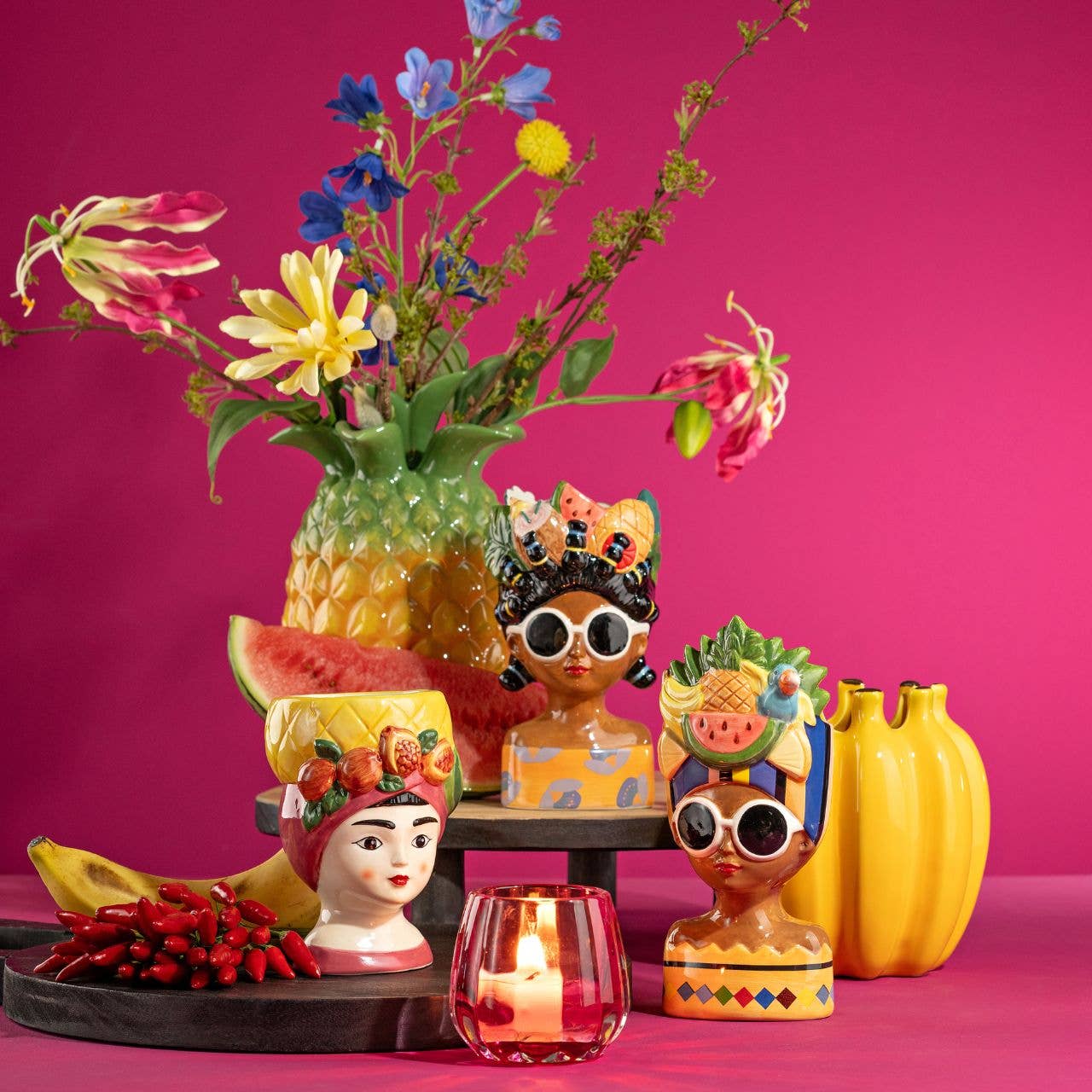 Wurm - Wholesale Vaas - Vaas Vrouw met Fruit van Keramiek, 2-delig, Bonte kleuren (B/H/D) 10x20x10cm3