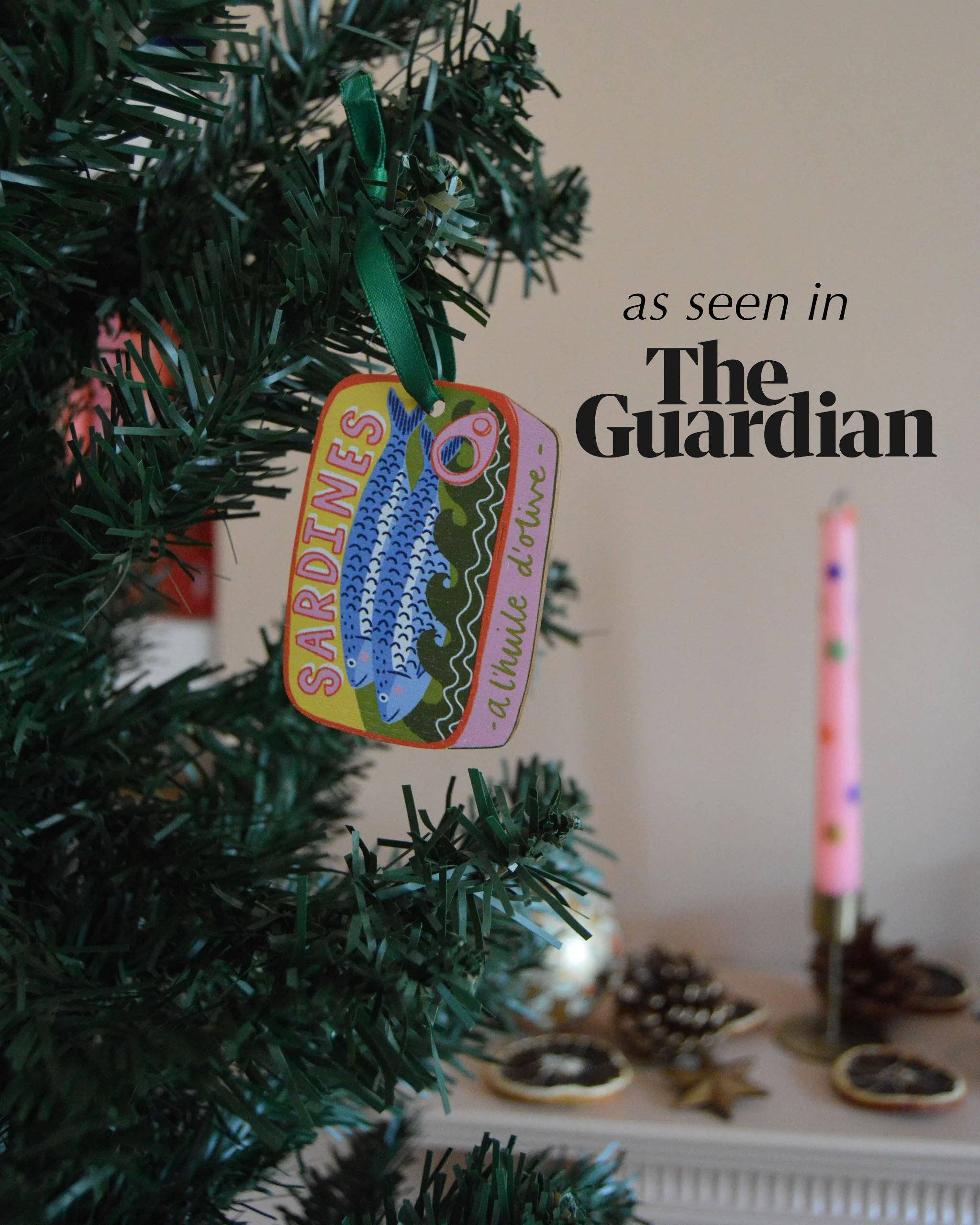 Laura Barnes Wholesale Ltd – wholesale Ornament – Sardines Christmas Decoration2