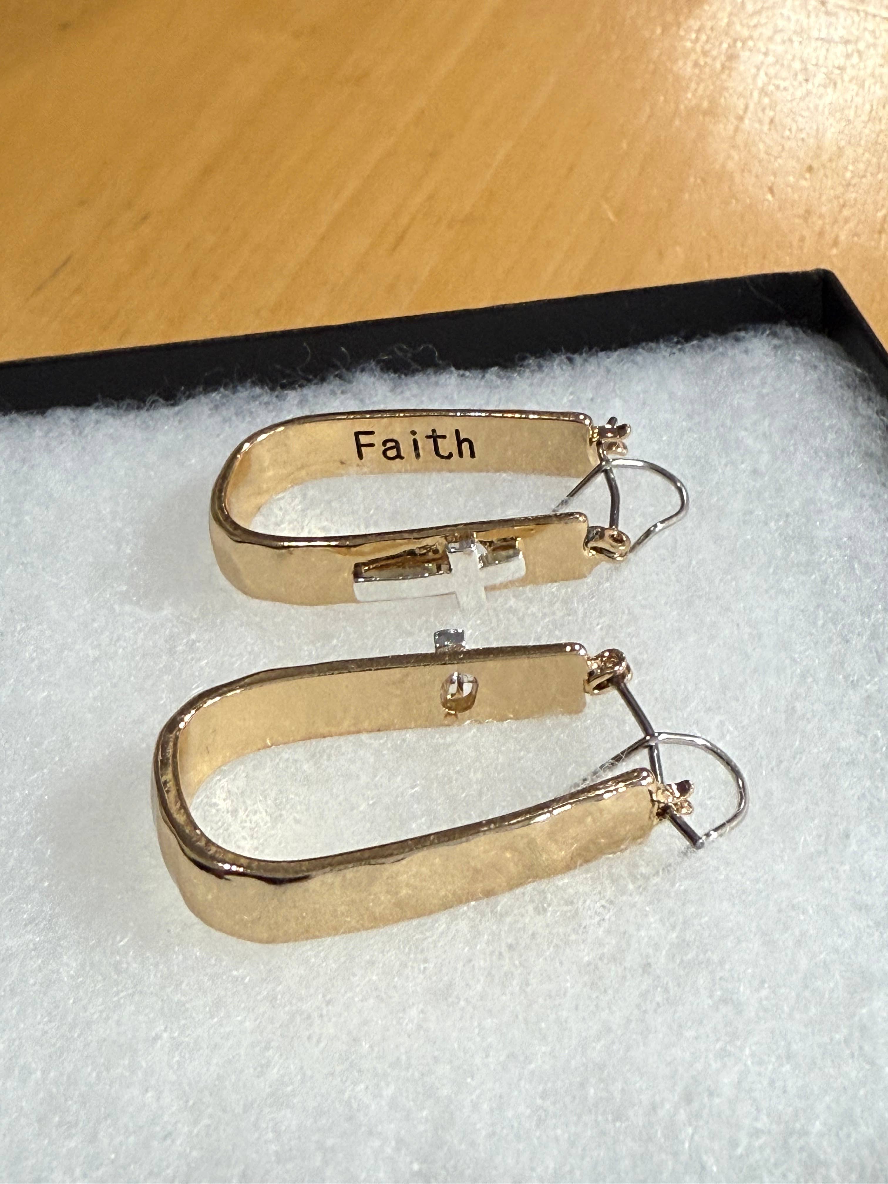 0011 PREMIERE - Venta al por mayor Pendientes de aro - Aros colgantes tipo argolla con forma de cruz Faith_Silver_Gold FR24361