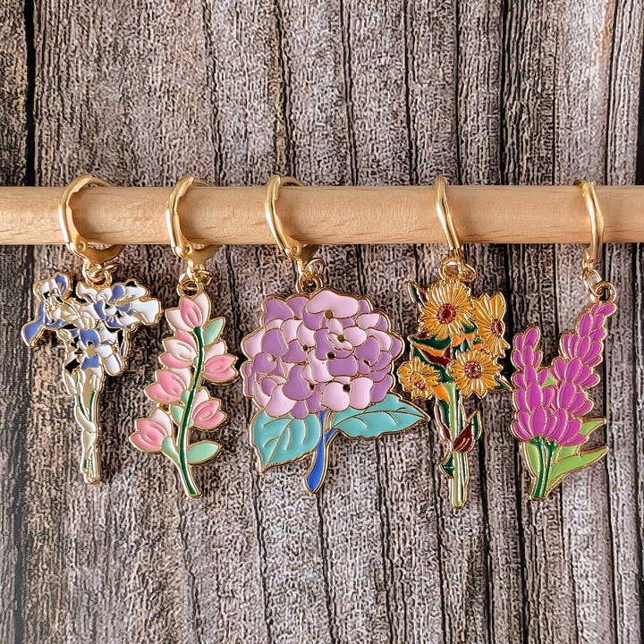 Hello Kim - Kim Chui - Wholesale Knitting/Crochet Supplies - Fleuri #2 - Removable stitch markers10