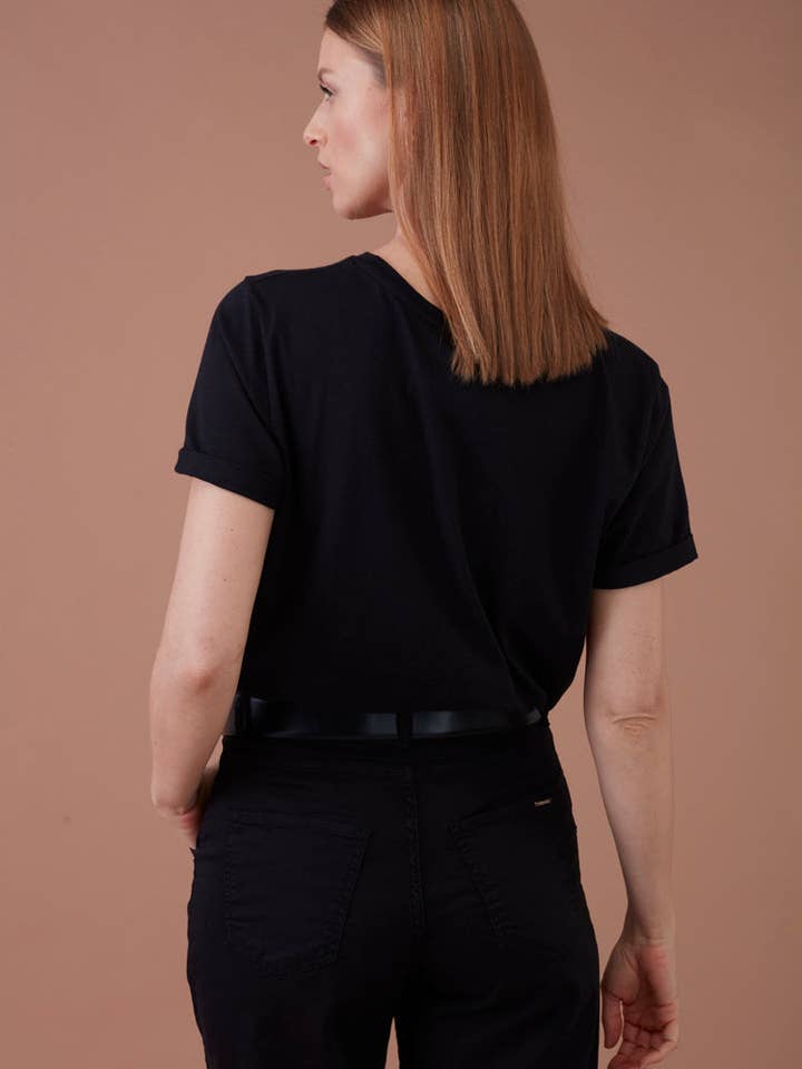 GUIMANOS - Wholesale Screen Printed T-Shirt - Women's - T-Shirt C'est LA VIE2