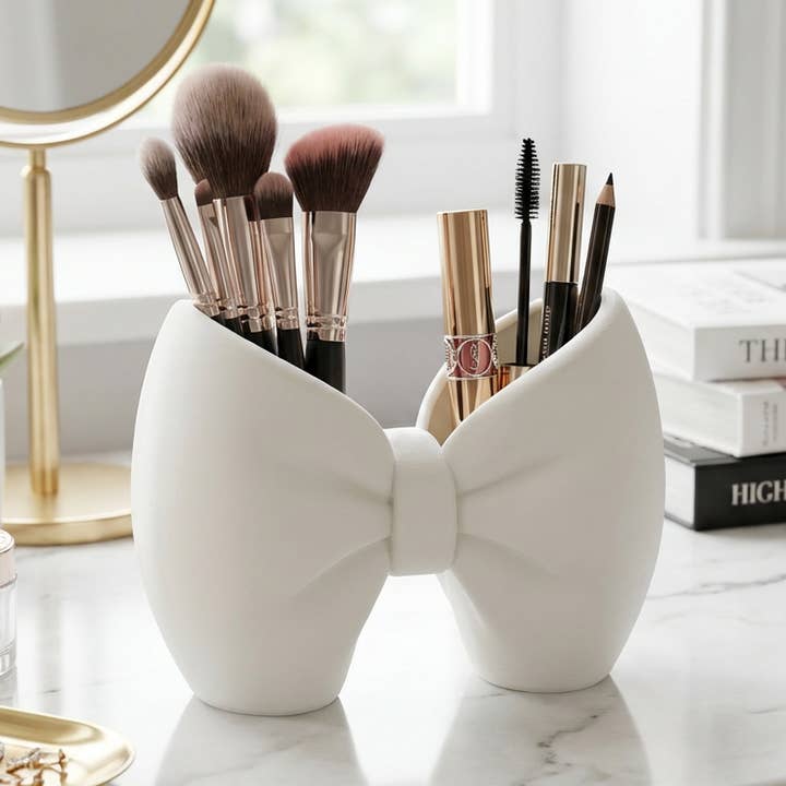 Minimalist Bow Makeup Brush Pencil Holder Cosmetic Organizer for wholesale by Herbs&Belles