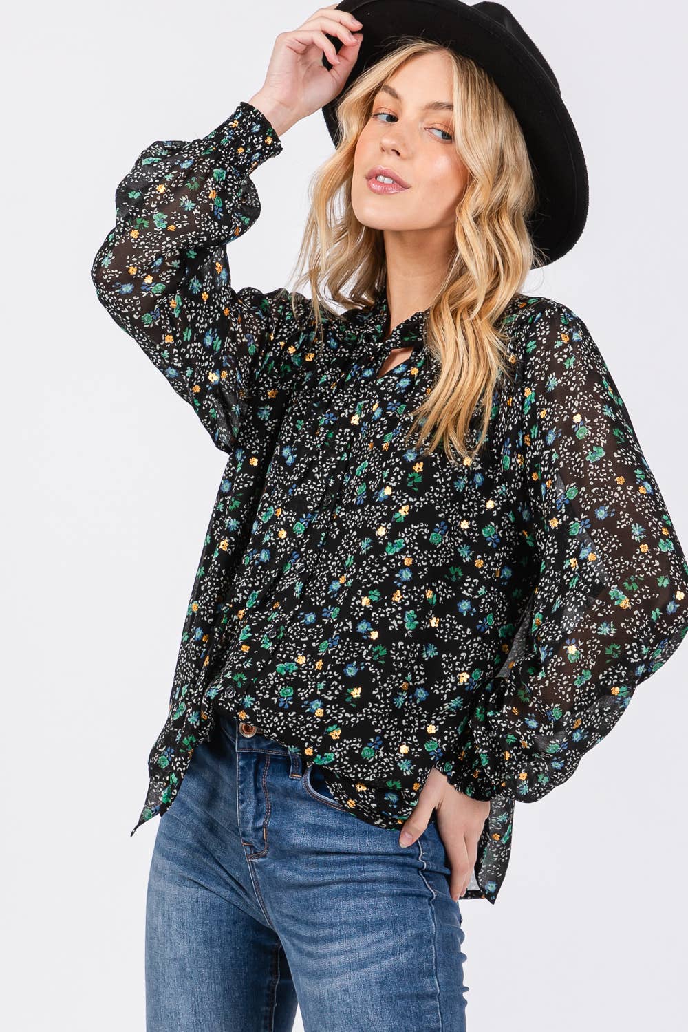 Sage + Fig - Wholesale Blouse - Women's - TIE NECK LONG SLEEVES FLORAL PRINT BLOUSE (ST71038)9