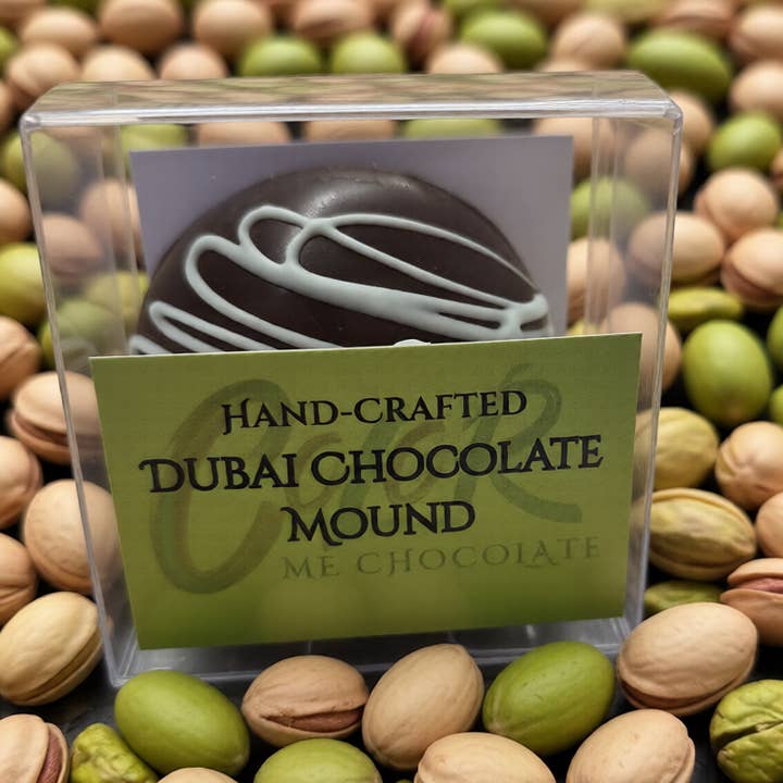 Håndlavede chokoladetoppe fra Dubai for engroshandel hos Color Me Chocolate
