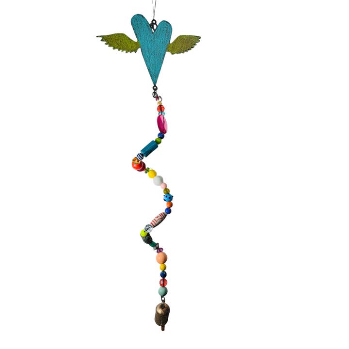 Windspiel, Nana, Perlenschmuck in Herzform, skurril, böhmisch, einzigartig für den Großhandel von Whimsies