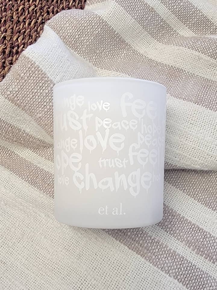 No. 1 Freesia Cotton 10oz soy blend candle WHT for wholesale by et al life