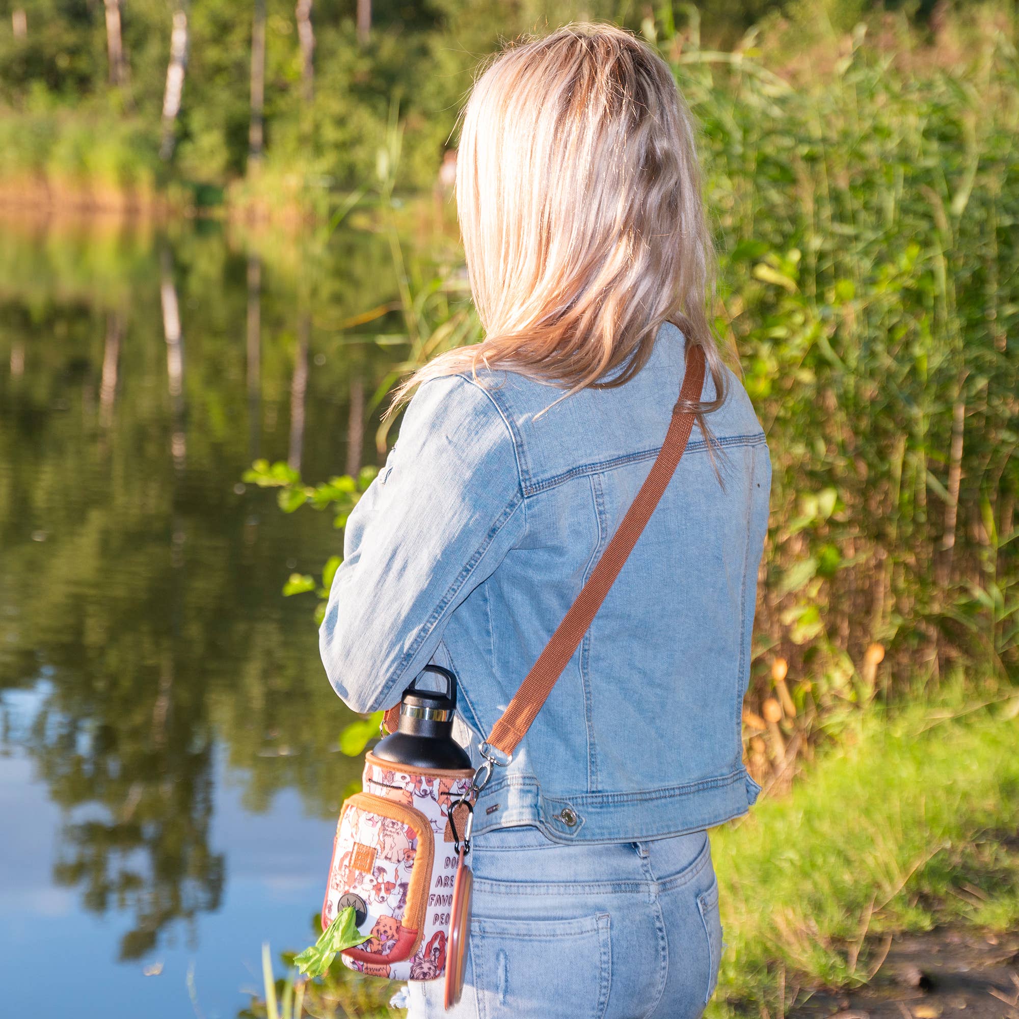 MADE EASY KIT – Suporte para garrafas/garrafeira por atacado – Kit fácil de transportar garrafa de água com bolso para saco de cocô de cachorro34