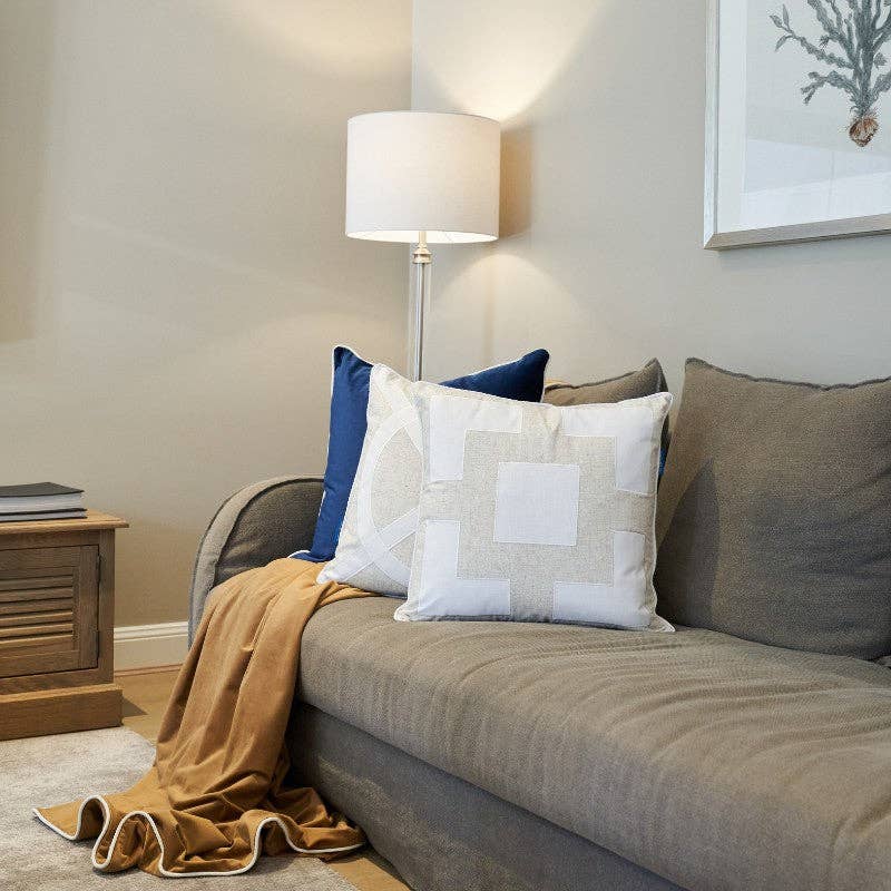 Mirage Haven - Vente Housse de coussin - Housse de coussin EASTWOOD en jute argenté et quatre coins blancs, 505