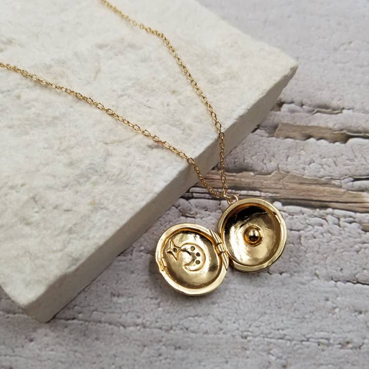 Treasure Wholesale - Wholesale Pendant/Charm Necklace - Sun Moon Photo Necklace1