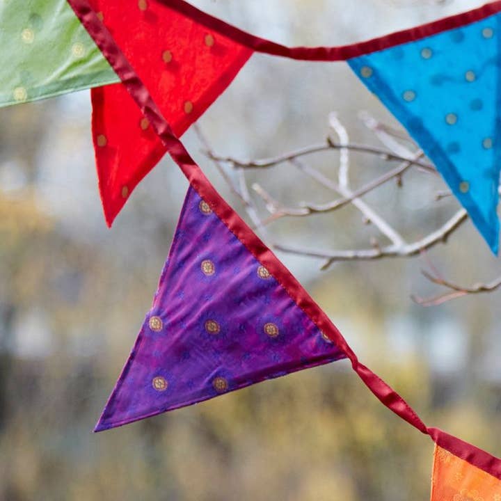 The Paper High Gift Company Limited – wholesale Bunting/garland – Handmade Sari Bunting - Colourful Flag2