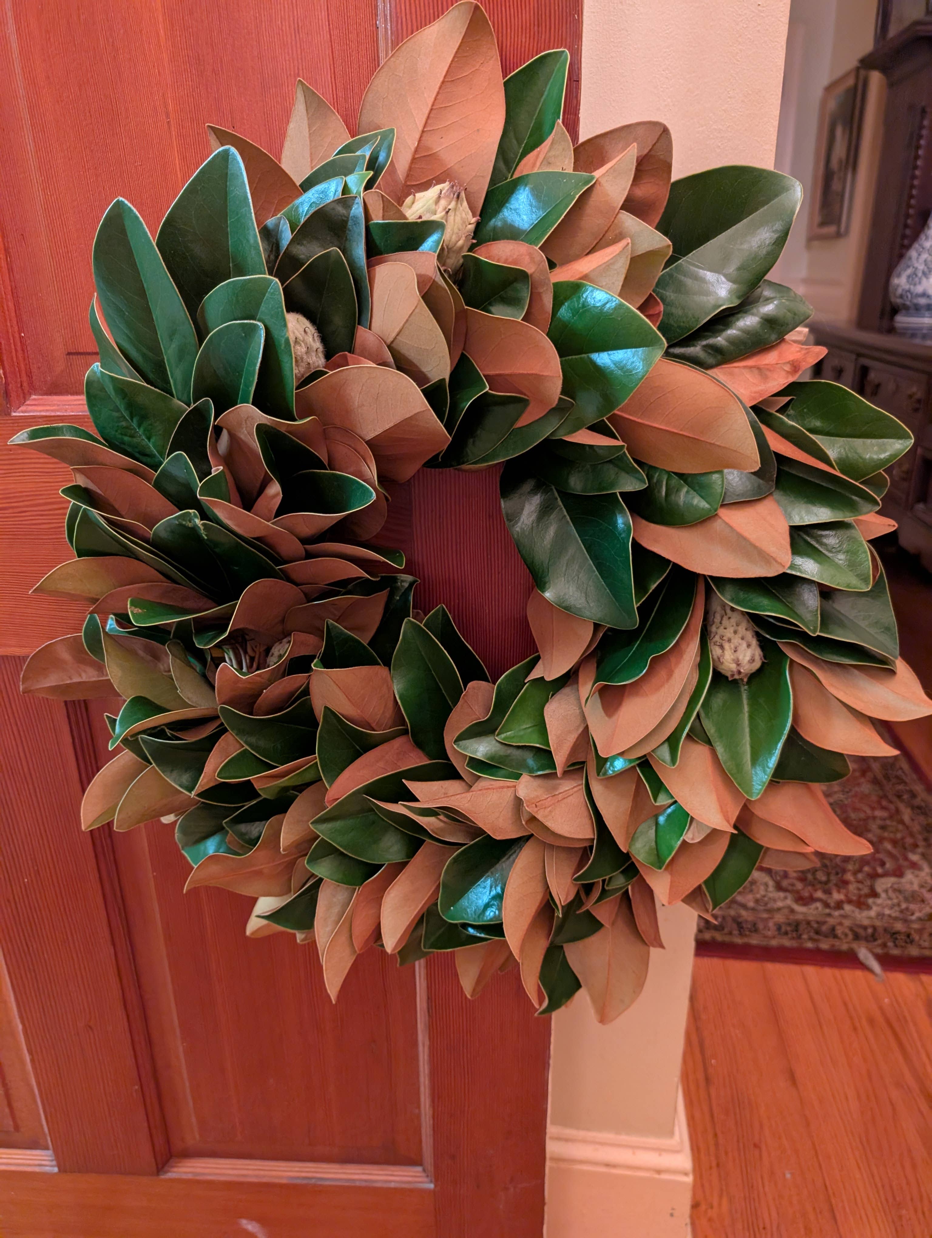 Lucknow Southern and Company - Wholesale Wreath - The Classic 30-inch Lucknow Southern Fresh Magnolia Wreath4