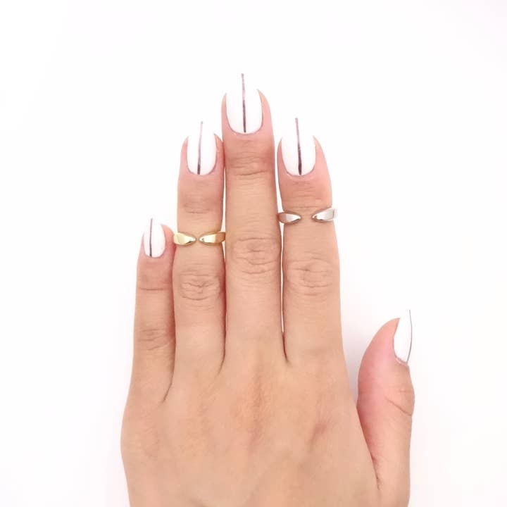 KIKICHIC - Wholesale Band/Stacked Ring - Small Claw Pinky Ring5