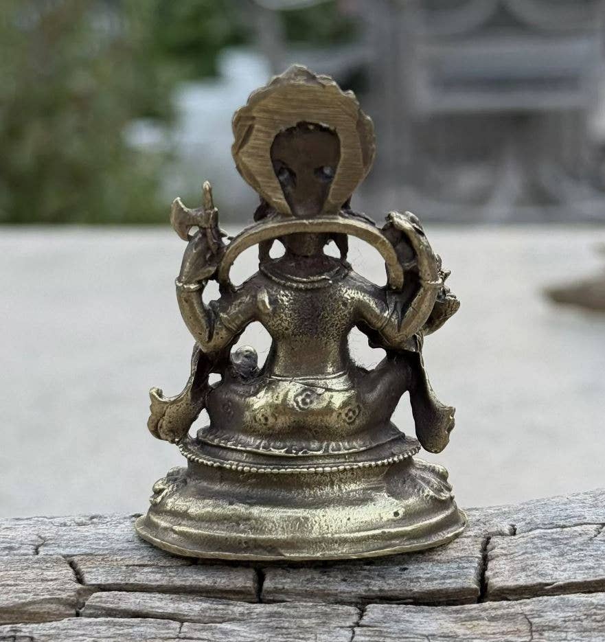 Lungta Imports - Venta al por mayor Figura decorativa - Pequeña estatua de bronce de Ganesha para la sabiduría y la riqueza de Nepal10