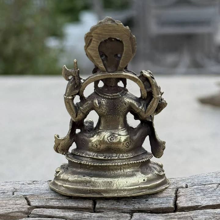 Lungta Imports - Venta al por mayor Figura decorativa - Pequeña estatua de bronce de Ganesha para la sabiduría y la riqueza de Nepal10