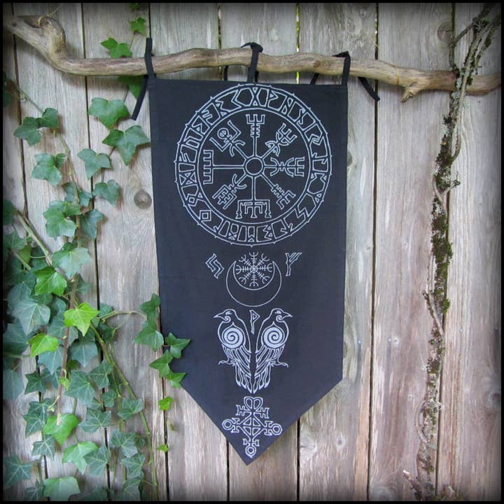Talismana Designs - Wholesale Banner - Viking banner, printed on cotton, W/Vegvisir runes4