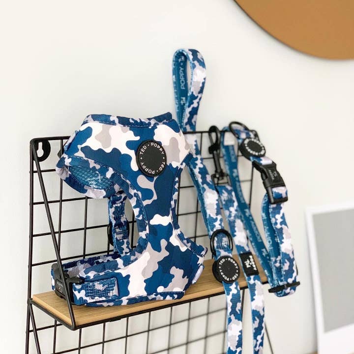 Walk + Wear | Lead | Blue Camo for wholesale by Poppy + Ted