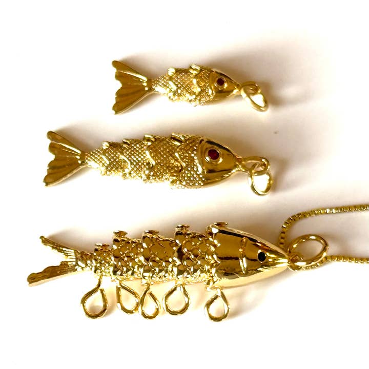 HoopLa - Wholesale Pendant/charm necklace - Lure- 14K Gold Steel Articulated Portuguese Fish Necklace