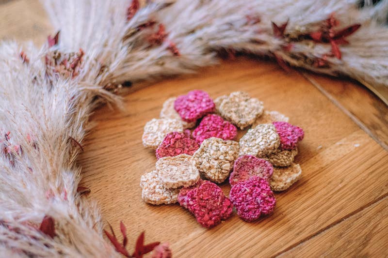 Happy Crackers - Wholesale Pet Treats - Dog - Red beet crackers1