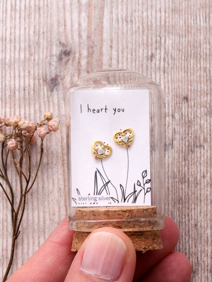 TT51116 JE T'AIME boucle d'oreille cœur avec cristal unique/ OR pour la vente par Attic creations