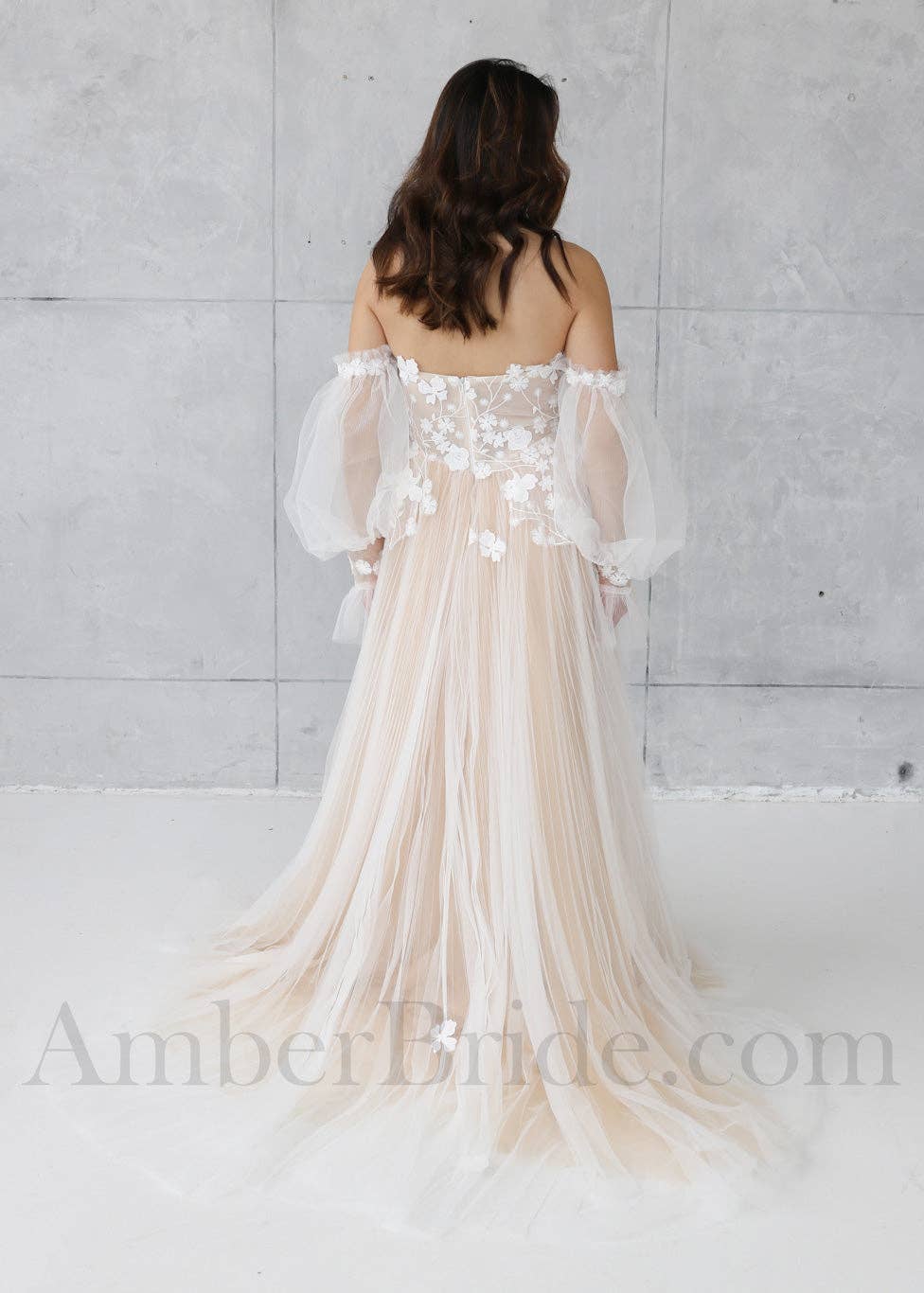 Amber Commerce Group, MB - Wholesale Gown - Women's - Rustic A-Line Wedding Dress with Flower Appliques and Long Puffy Sleeves1