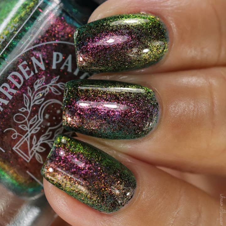 Garden Path Lacquers - Wholesale Nail Polish - Scream and Shout