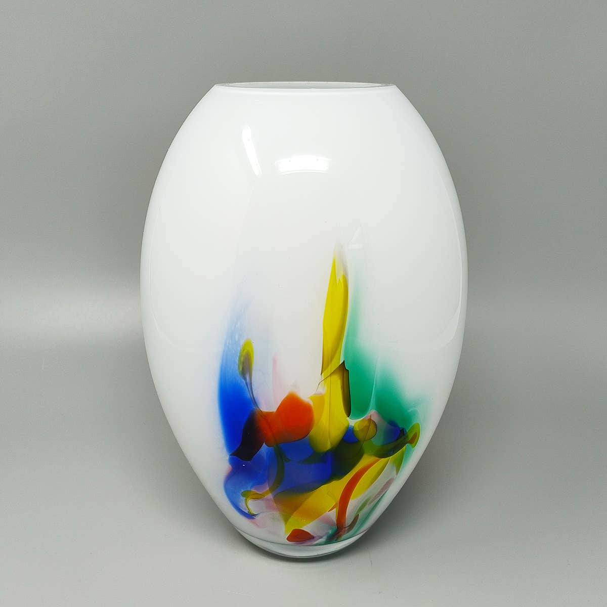 MadInteriorArt - Wholesale Vase - Splendid Vase from the 1970s Handcrafted in Murano Glass.2