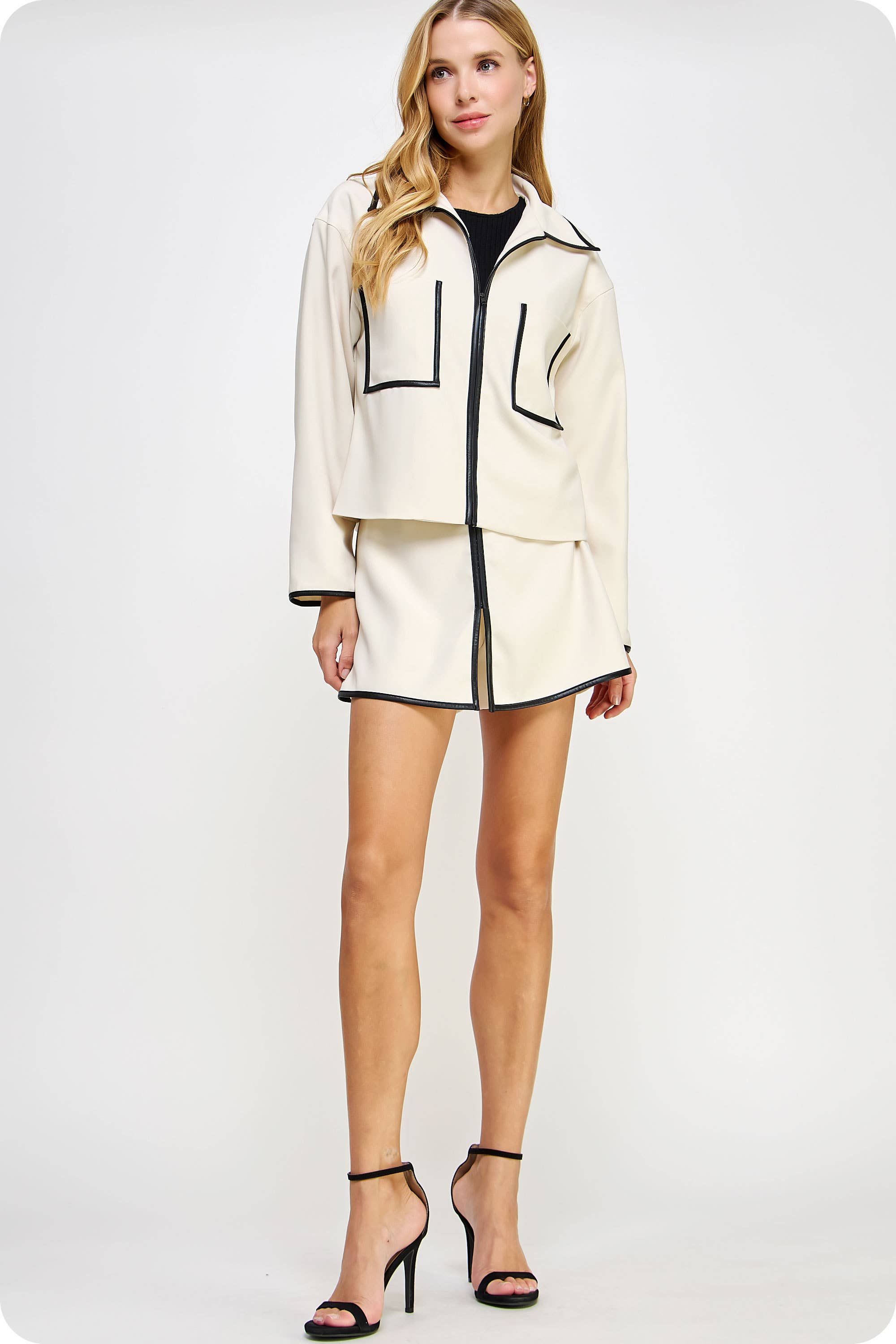 Strut & Bolt – wholesale Shorts – Dam – Shorts i konstläder med rördetaljer10