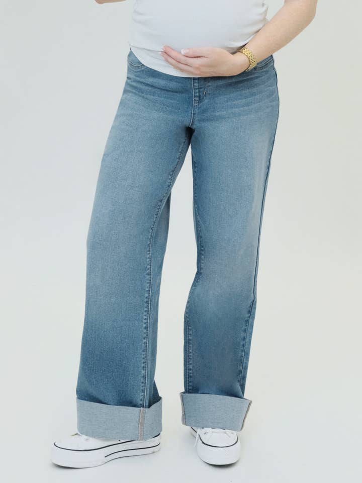 1822 Denim - Wholesale Jeans - Maternity - Maternity Roll Cuff Wide Leg Jean w/ Bellyband in Paige