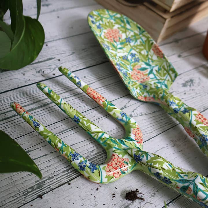 Robert Frederick Ltd - Wholesale Garden Tool - Orange Grove Fork and Trowel Garden Tool Set - William Morris Jasmine Design