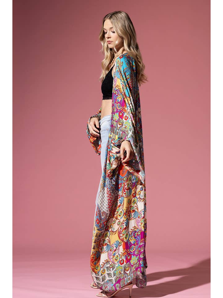 VALENTINA Valentina Kimono von Urbanista mit buntem Muster für den Großhandel auf Faire5