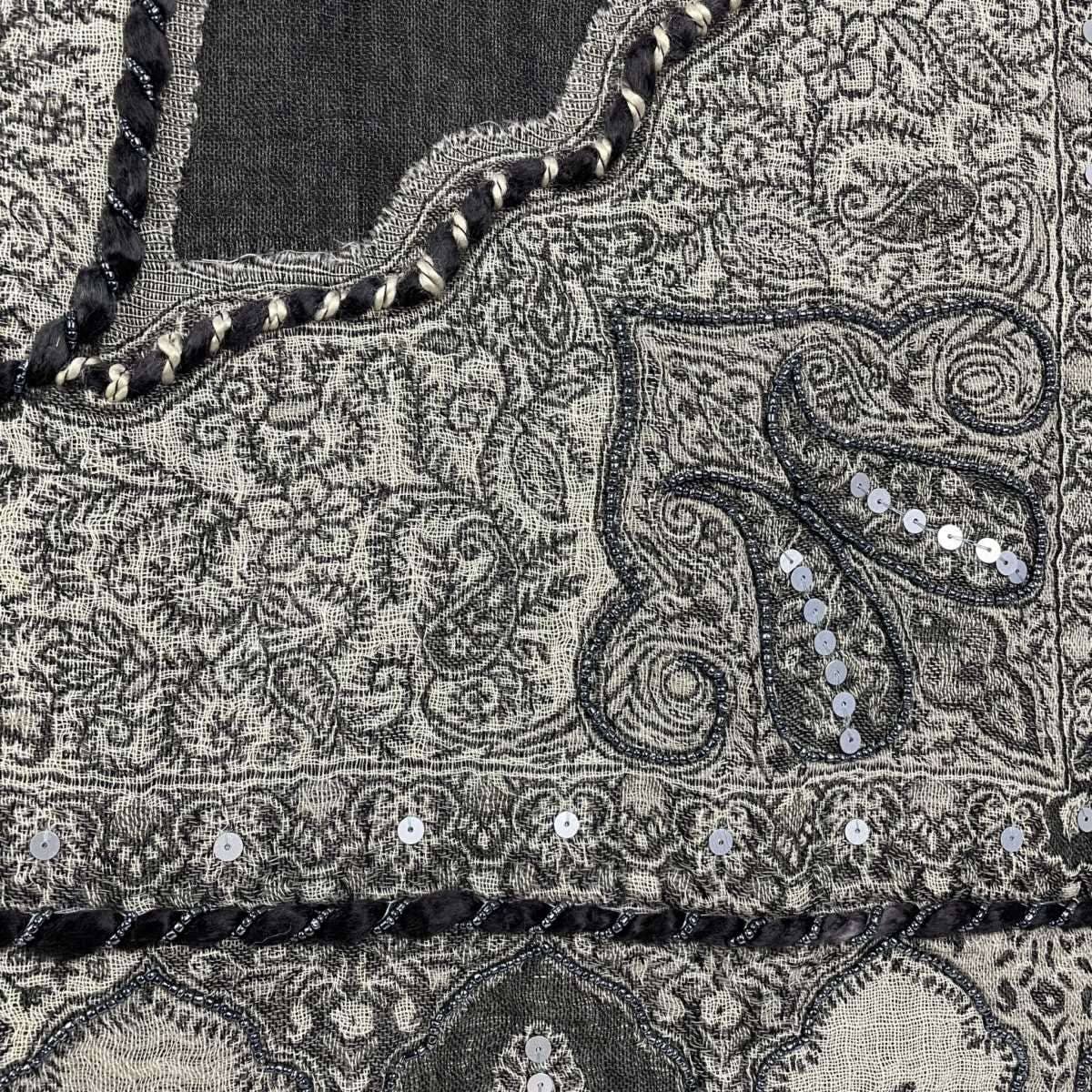 Chenson & Gorett – Cachecol - Mulher por atacado – Lenço Étnico Indiano de Lã com Paetês e Bordados29