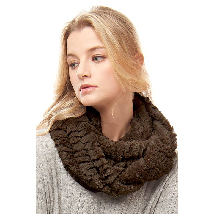 Hana - Wholesale Scarf - Women's - Solid Faux Fur Infinity Scarf