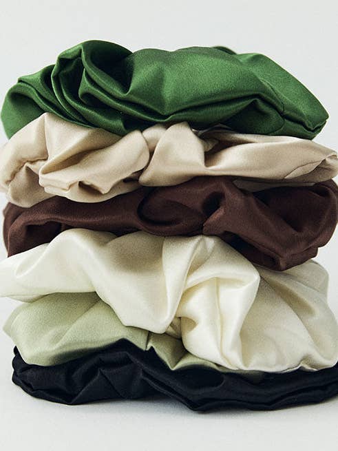 SILK SCRUNCHIE for wholesale by Hinu