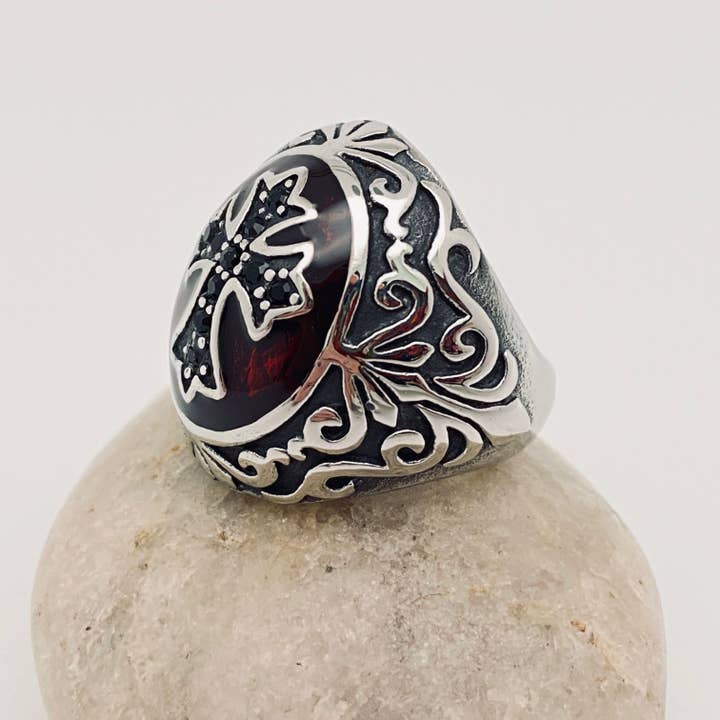 Mio Queena - Wholesale Jewelry - Men's - Stainless Steel Red Enamel Crusader Ring Men's Jewelry