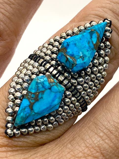 Kopparspetsad Turkos Aura Ring för wholesale av Naomi Star Designs