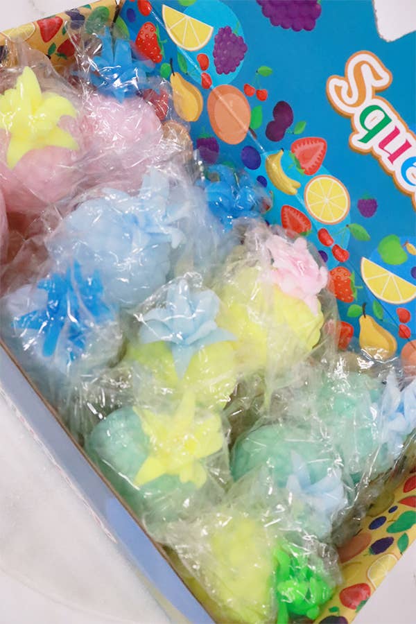 MIX COLOR Pineapple Squeeze Toy for wholesale on Faire4