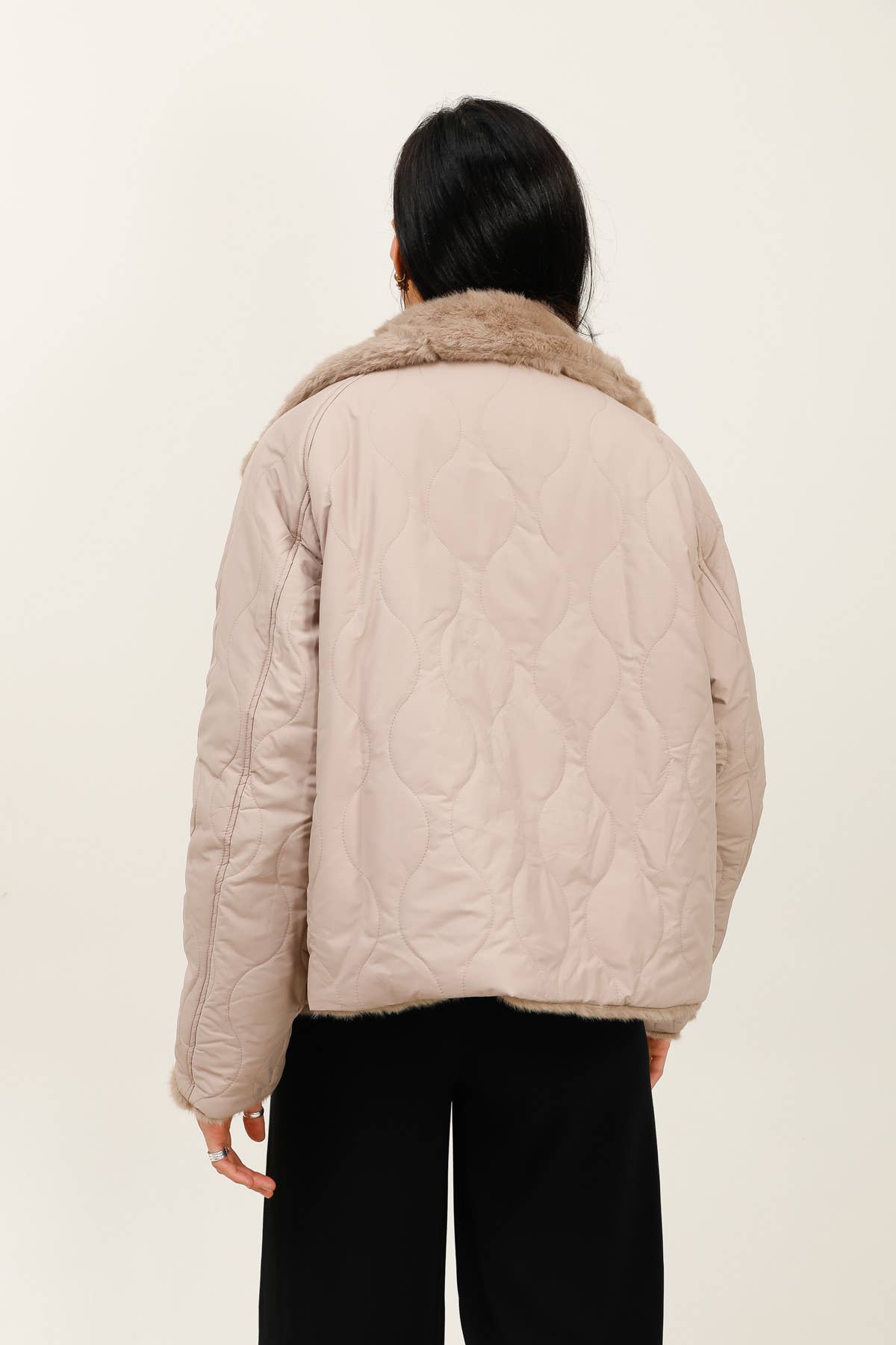 MOOYA – Engroshandel Pels-/kunstpelsfrakke - Dame – Vendbar pelsfrakke - ZNS0012