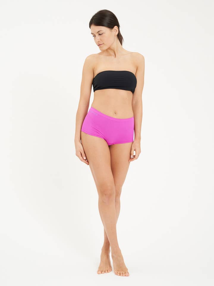 Tonic seamless Fuchsia cosmetic shorts for wholesale by My Shapes