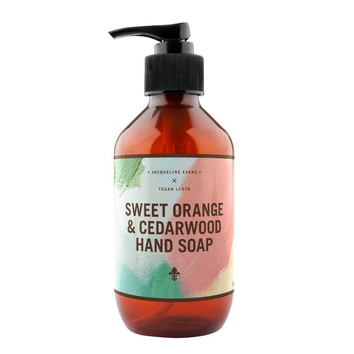 Savon pour les mains Je X Tegan Lloyd pour la vente par Jacqueline Evans