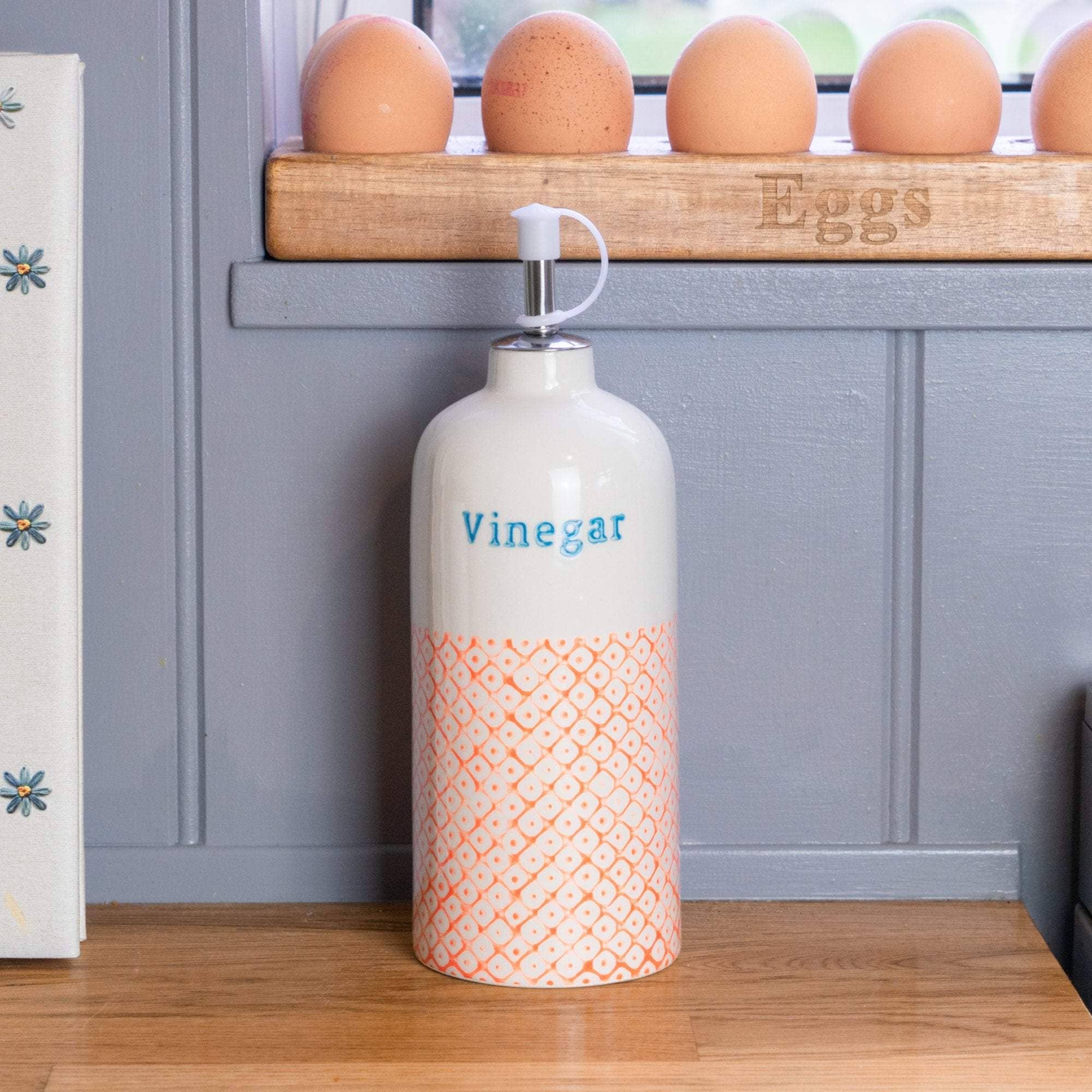 Rinkit Ltd - Wholesale Oil/Vinegar Dispenser - Nicola Spring Hand-Printed Vinegar Bottle Orange Blue 500ml1