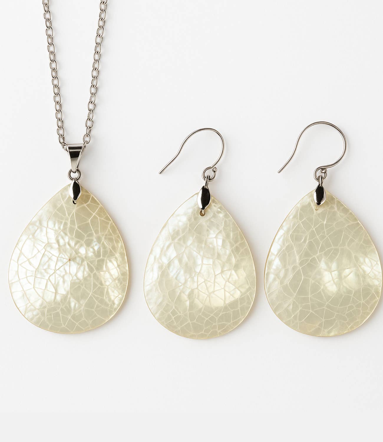 PHOEBE´S - Wholesale Jewelry Set - Conjunto de Collar y Pendientes de Nácar