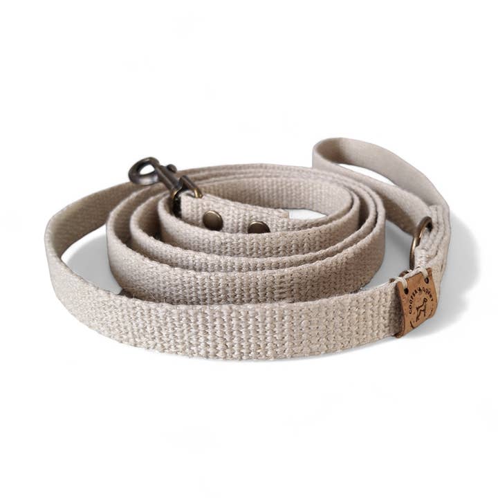 Simpelthen Hamp Snor | Skalfarvet for engroshandel hos Cooper & Quint Dog Accessories