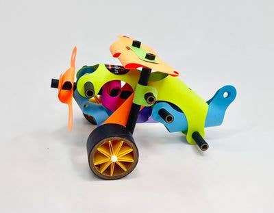 Achetez en gros Mini-jouet D'avion Pour Bébés, Fabriqué En Pvc, Design  Personnalisé Bien Accueilli Chine et Jouet D'avion Pour Bébé